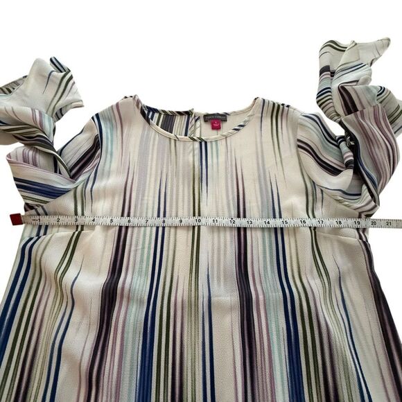 Vince Camuto Ivory Striped Bell Sleeve Top - Picture 4 of 8